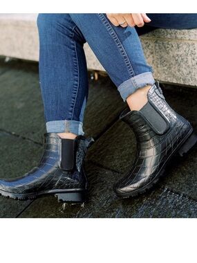 Roma Chelsea Black Croc Emboss Women's Rain Boots Size 9